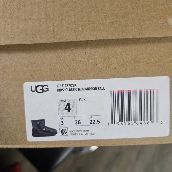 UGG Kids Glittery Black Boots - Picture 4 of 4